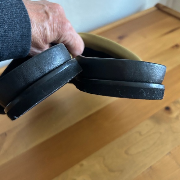 Freda Salvador X Left on Friday Collab Slides size 10 - Picture 8 of 12